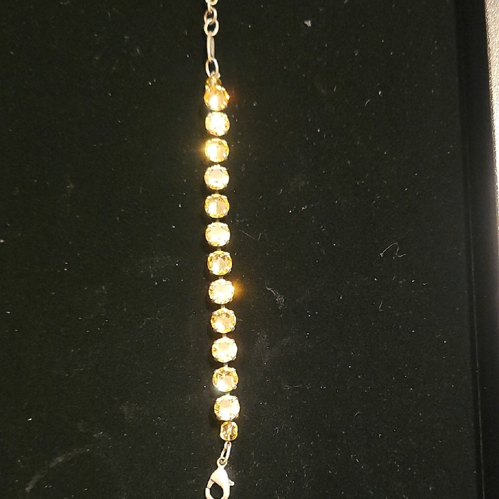 Sabika Gold Bracelet with Yellow Crystal Line